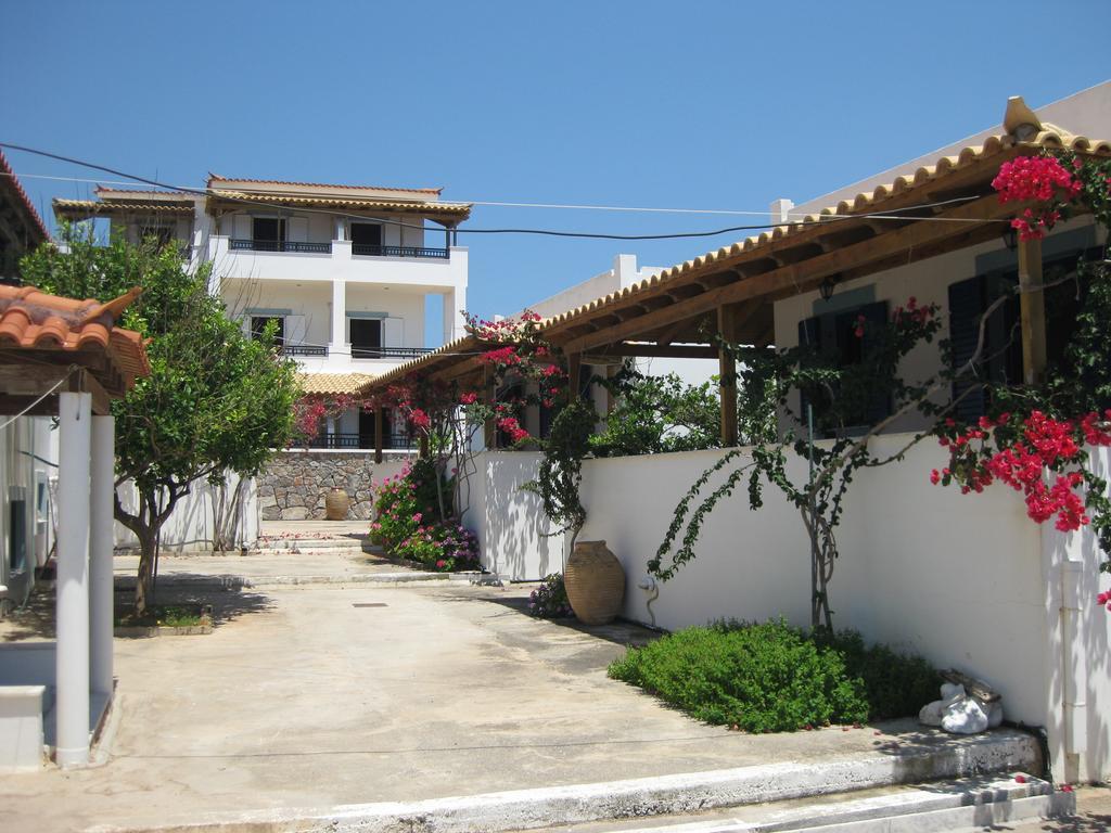 Maravelias House Hotel Archangelos  Exterior photo